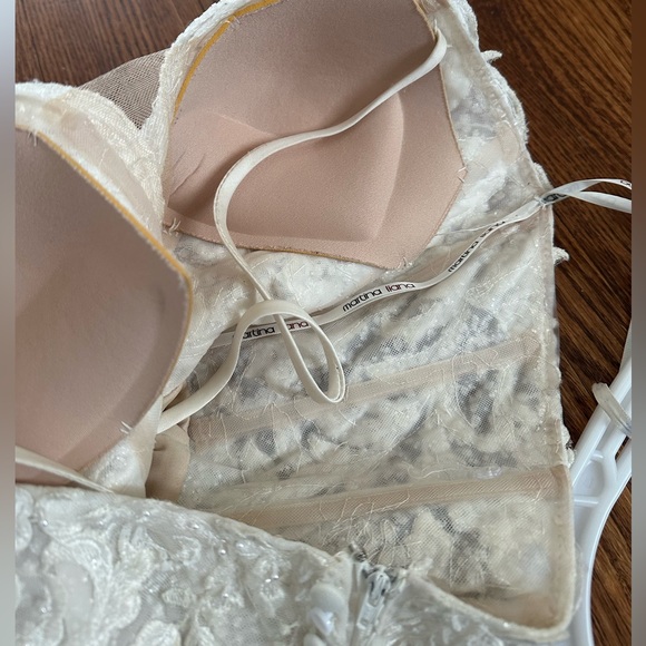 Martina Liana Wedding Dress 1228 - Picture 16 of 17